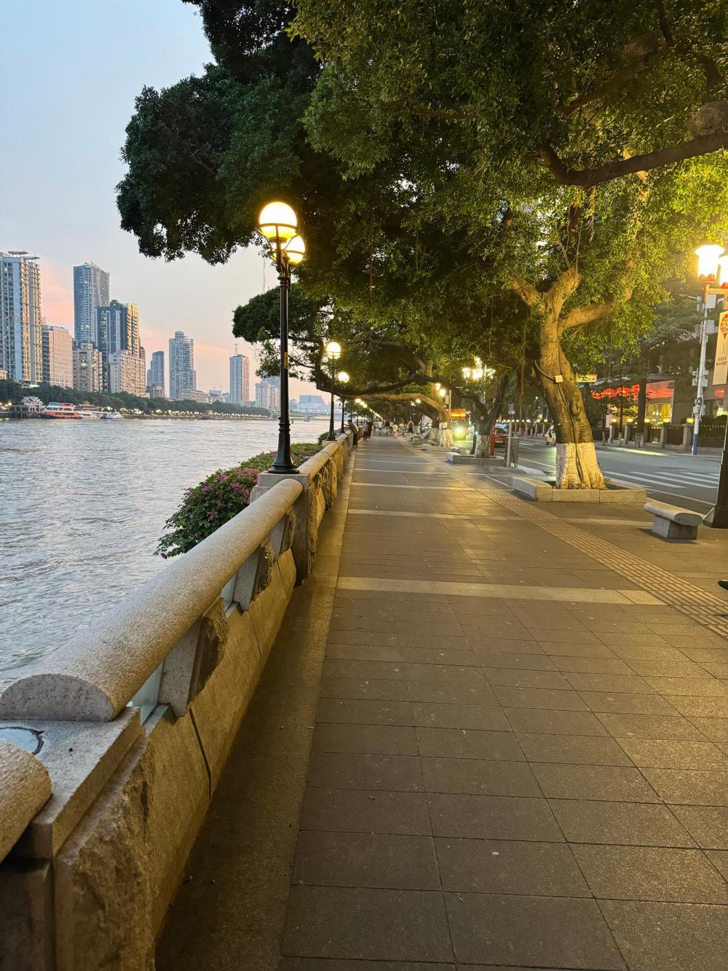 Waifiden Apartment Min Jian Financial Building-Free Shuttle Bus During The Canton Fair מראה חיצוני תמונה